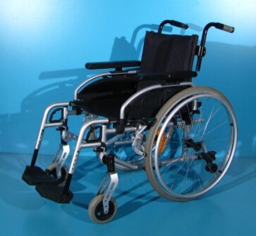Scaun cu rotile din aluminiu B+B / latime sezut 43 cm